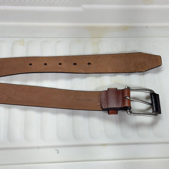 JOHNSTON & MURPHY Mens Brown Leather Belt With Silver Buckle Size 34" - Picture 8 of 10